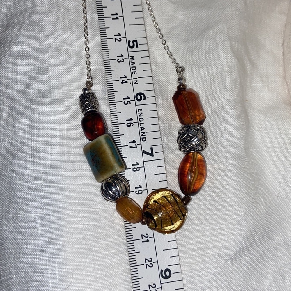 Women’s silver chain large earthy stones beads with silver beads - Picture 11 of 12